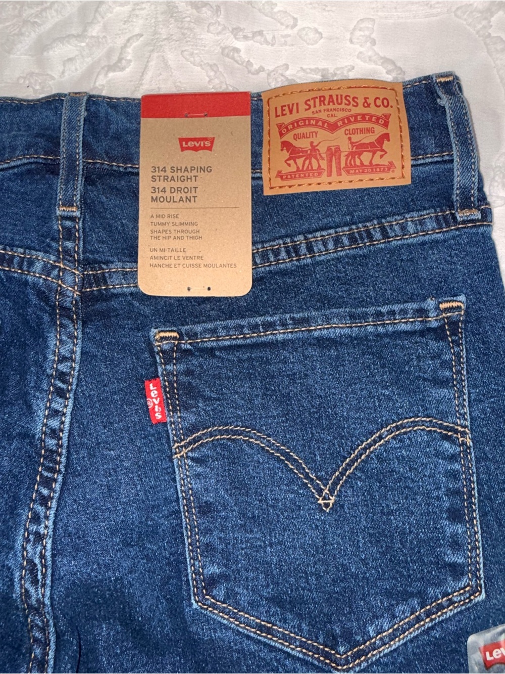 NWT 314 Levi’s Shaping Straight Classic High-Rise Straight Leg Jeans in Med Blue - Picture 8 of 11